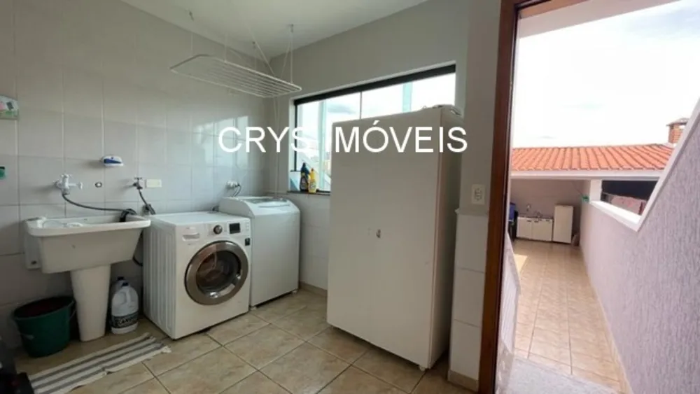 Casa, 3 quartos, 240 m² - Foto 2