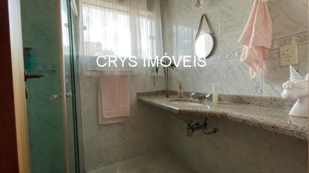 Casa, 3 quartos, 240 m² - Foto 8