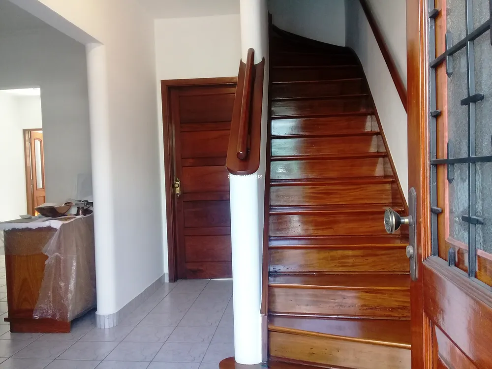 Casa, 3 quartos, 209 m² - Foto 2