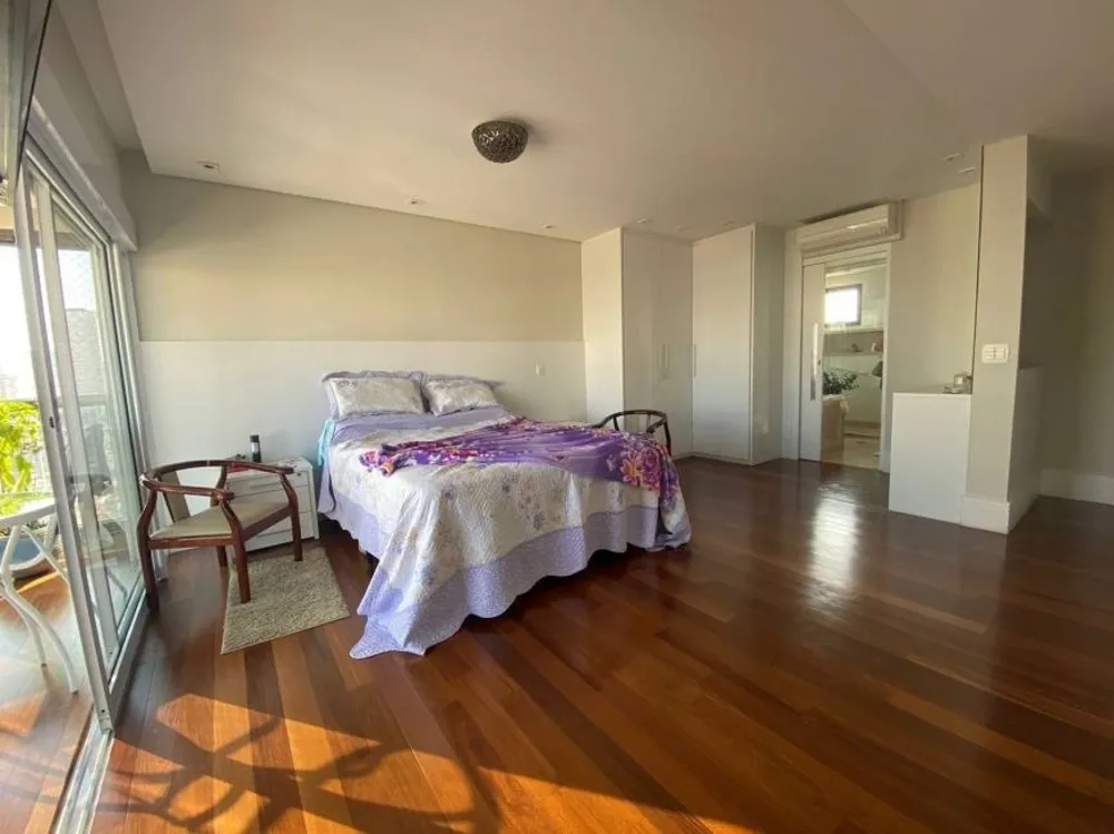 Apartamento, 3 quartos, 250 m² - Foto 1