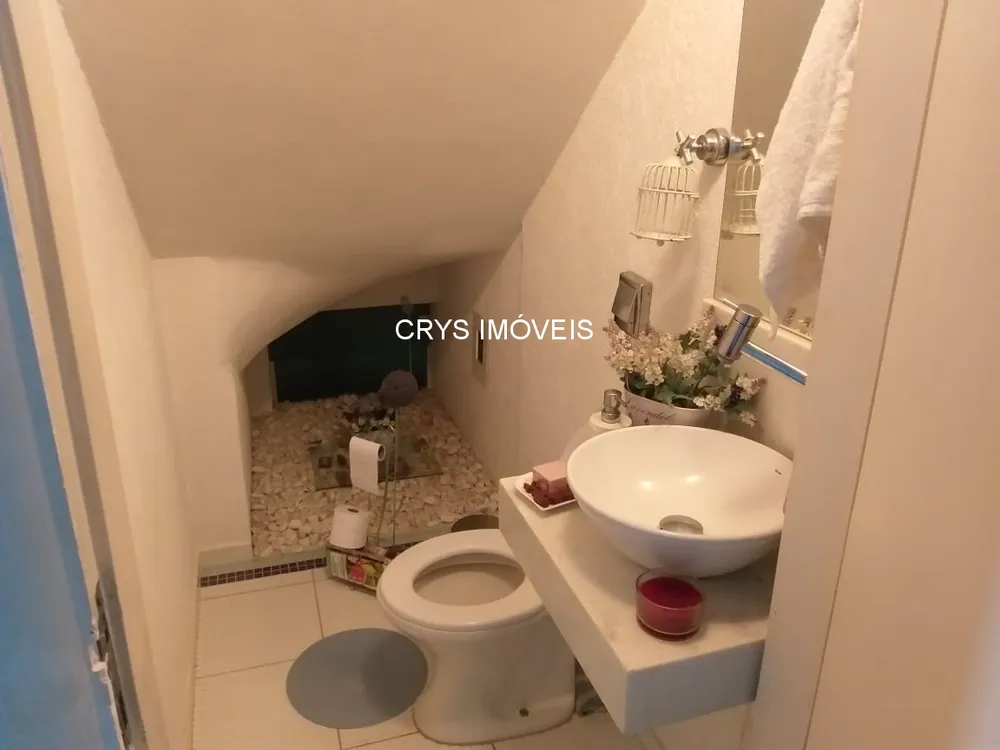 Casa, 3 quartos, 212 m² - Foto 1