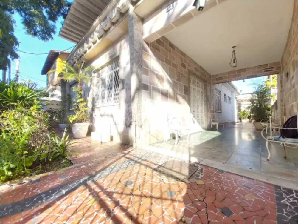 Casa, 5 quartos, 340 m² - Foto 1