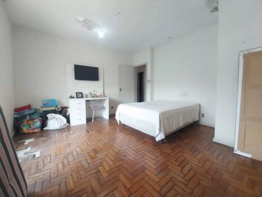 Casa, 4 quartos, 250 m² - Foto 1