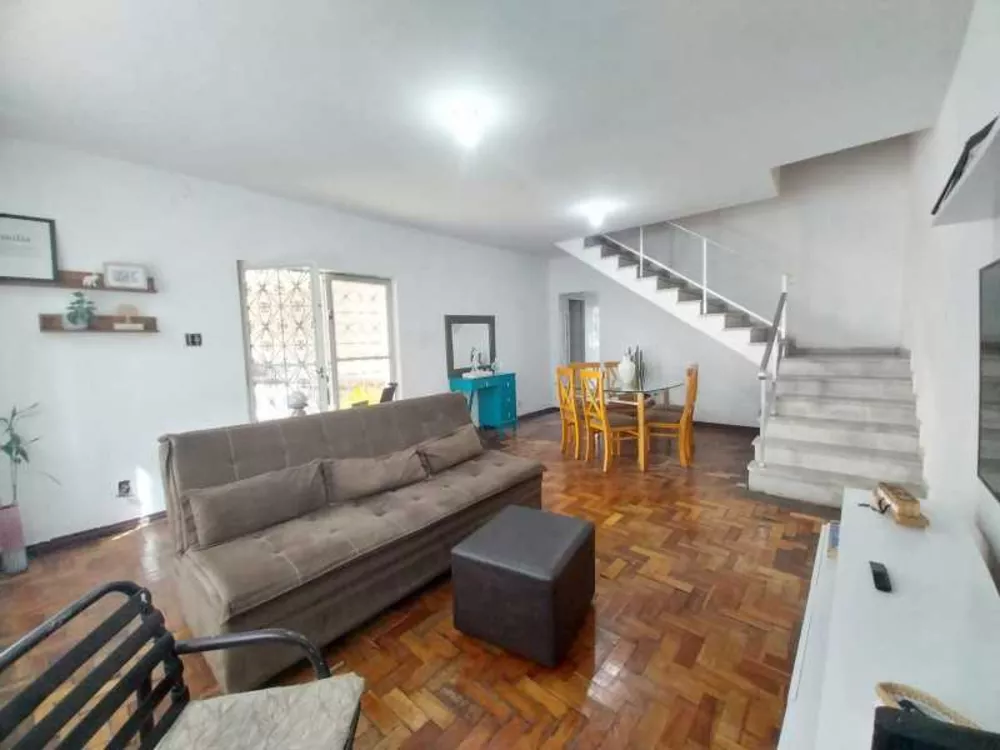 Casa, 4 quartos, 250 m² - Foto 4