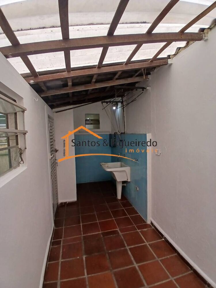 Casa para alugar com 2 quartos, 120m² - Foto 8