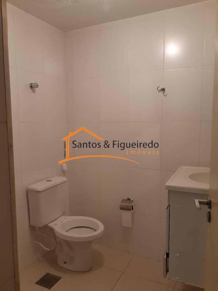 Apartamento para alugar com 2 quartos, 64m² - Foto 2