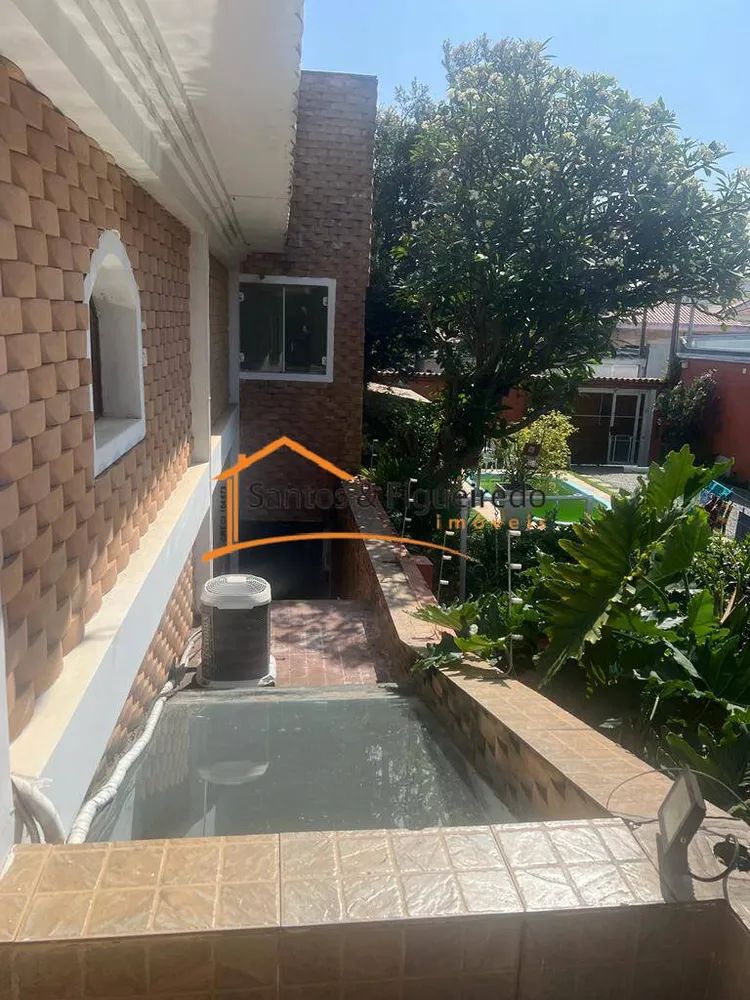 Sobrado, 3 quartos, 430 m² - Foto 1