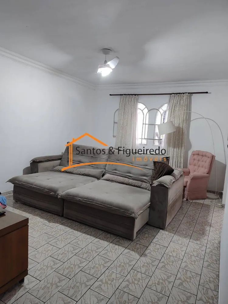Casa, 3 quartos, 250 m² - Foto 1