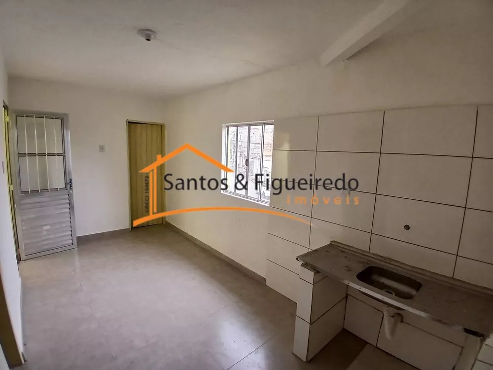 Casa para alugar com 1 quarto, 40m² - Foto 3