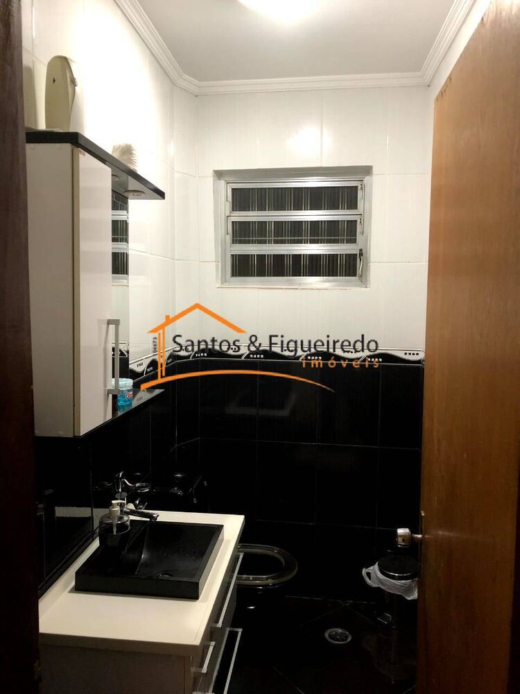 Casa, 3 quartos, 203 m² - Foto 1