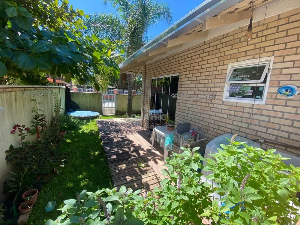 Casa, 5 quartos, 247 m² - Foto 1