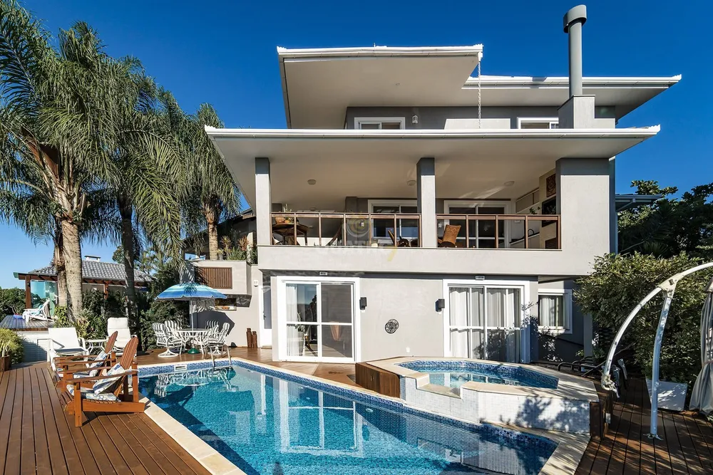 Casa, 7 quartos, 408 m² - Foto 1