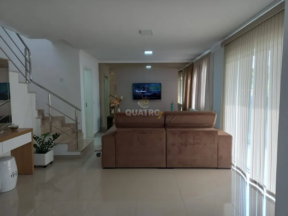 Casa, 3 quartos, 166 m² - Foto 2