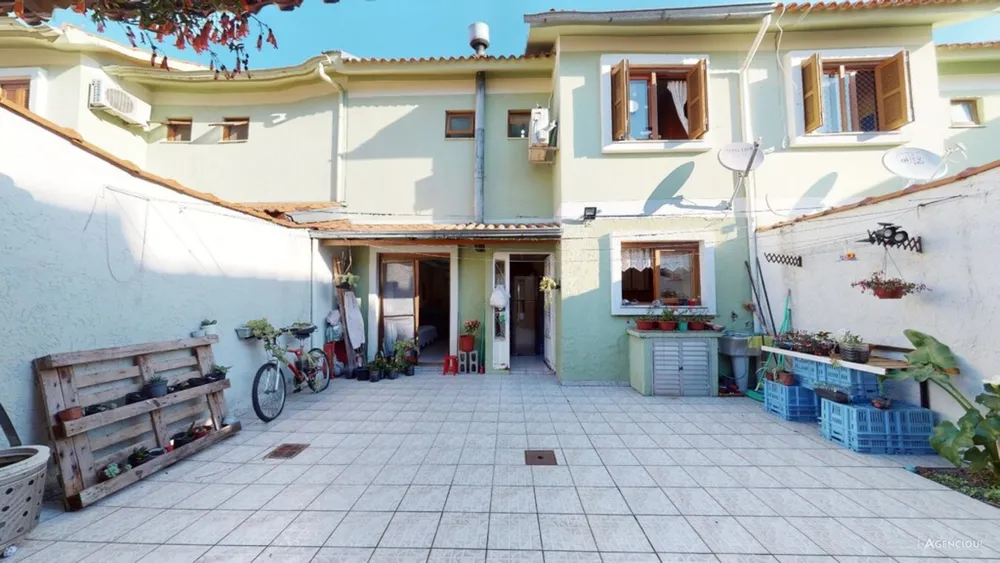 Casa, 3 quartos, 143 m² - Foto 1