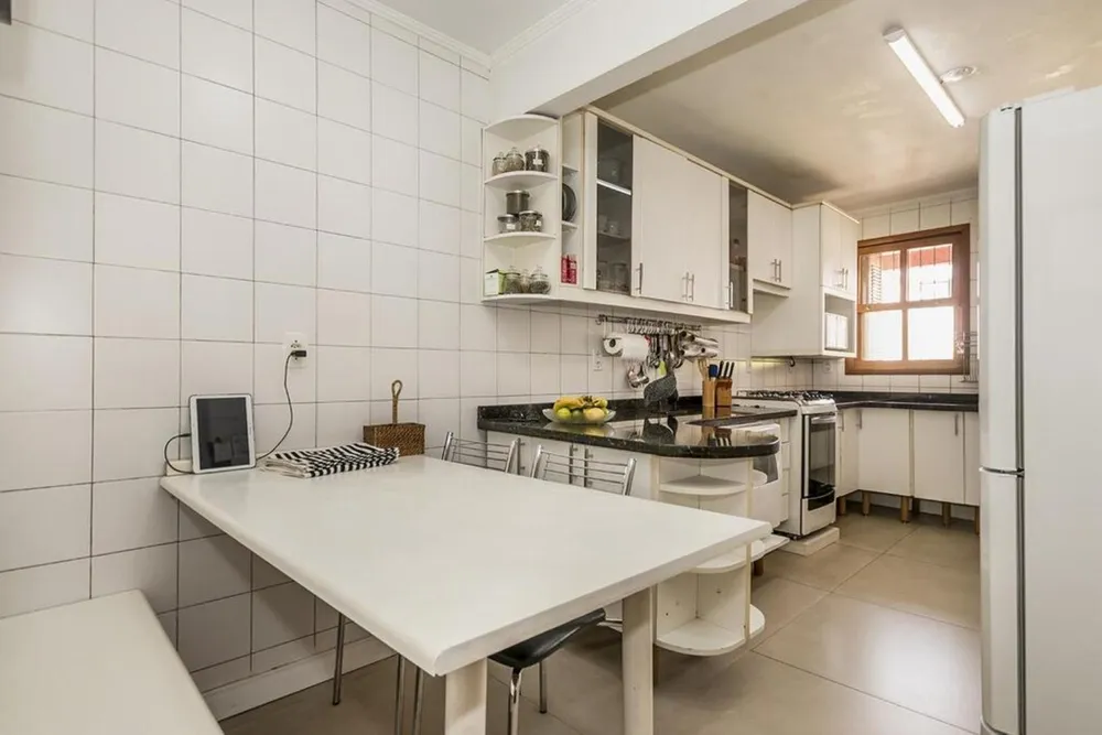 Casa, 3 quartos, 219 m² - Foto 3