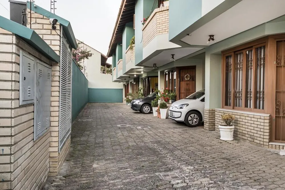 Casa, 3 quartos, 135 m² - Foto 1