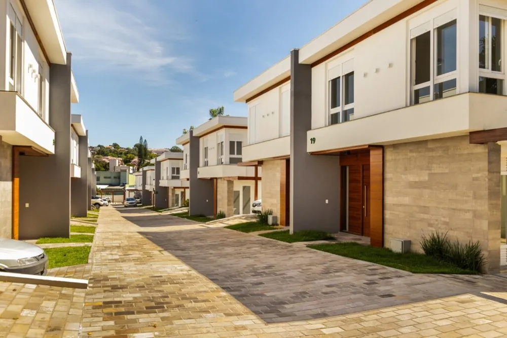 Casa, 3 quartos, 214 m² - Foto 2