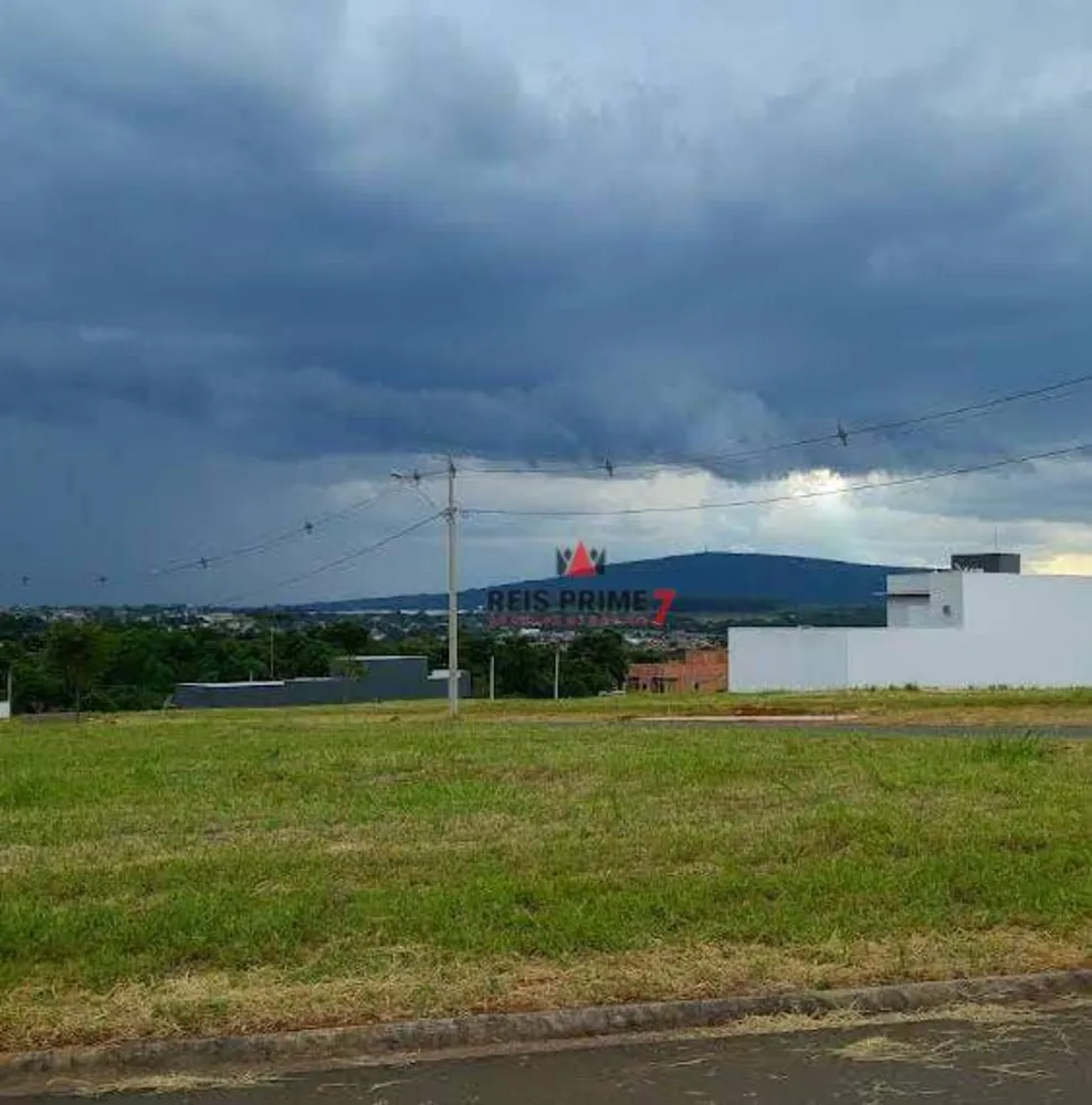 Loteamento e Condomínio, 200 m² - Foto 1