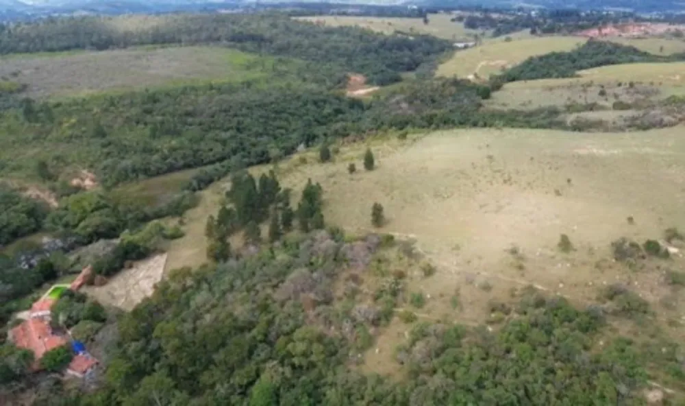 Terreno, 135 hectares - Foto 1