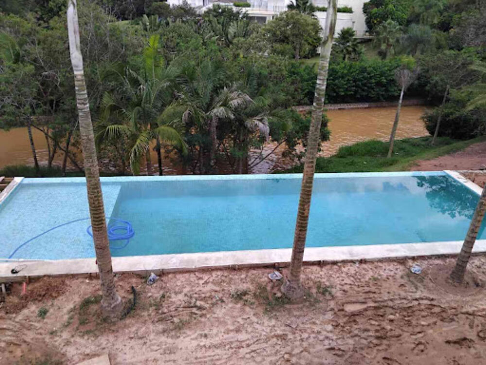 Casa de Condomínio à venda com 5 quartos, 750m² - Foto 4
