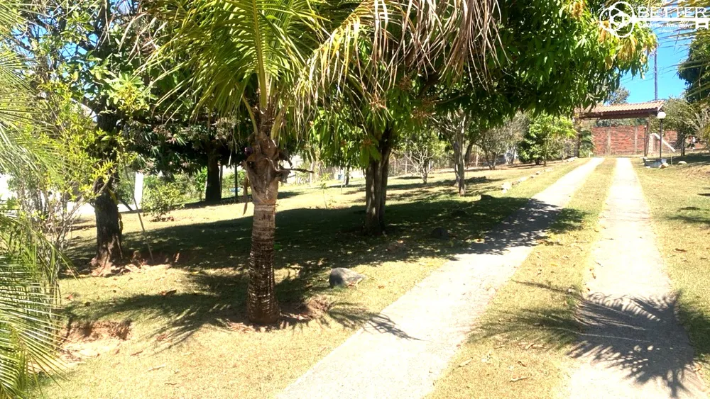Chácara, 3 quartos, 2500 m² - Foto 1