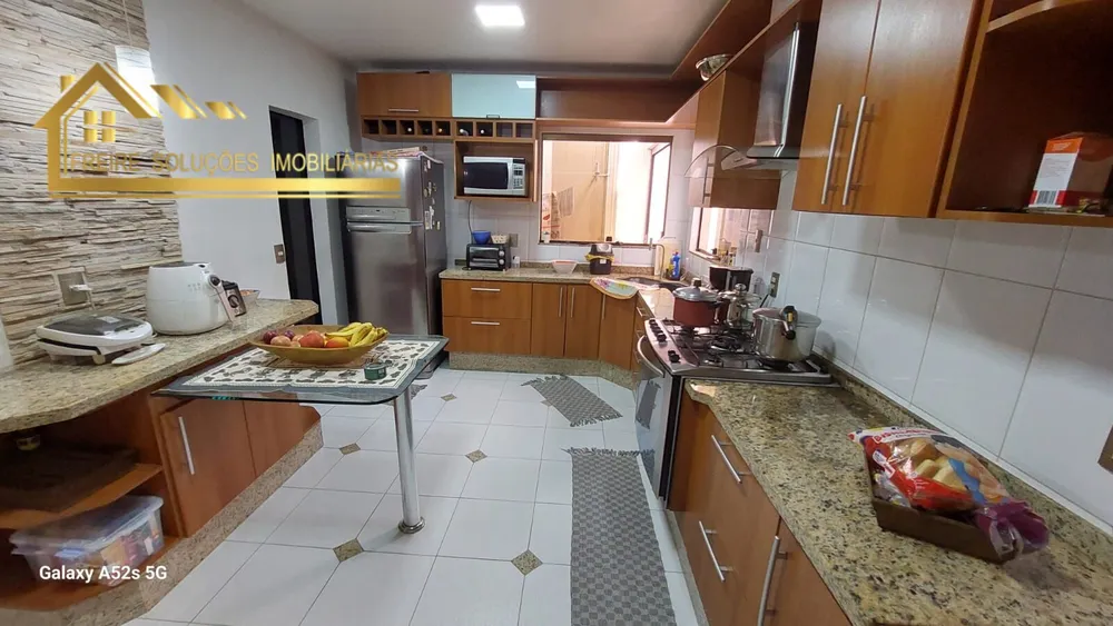 Casa, 3 quartos, 187 m² - Foto 3