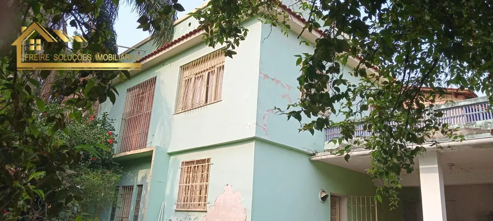Casa, 4 quartos, 326 m² - Foto 1