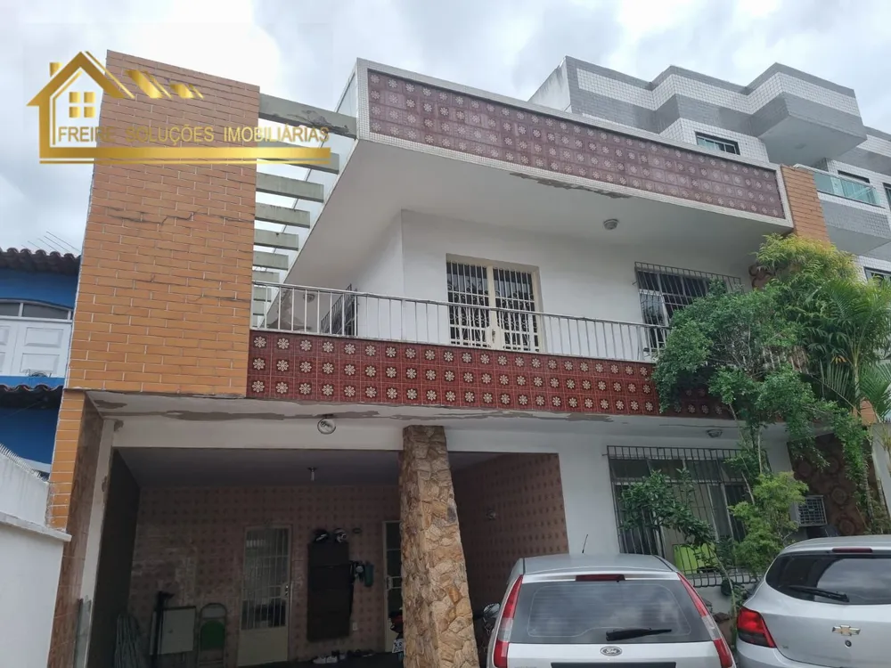 Casa, 3 quartos, 304 m² - Foto 1