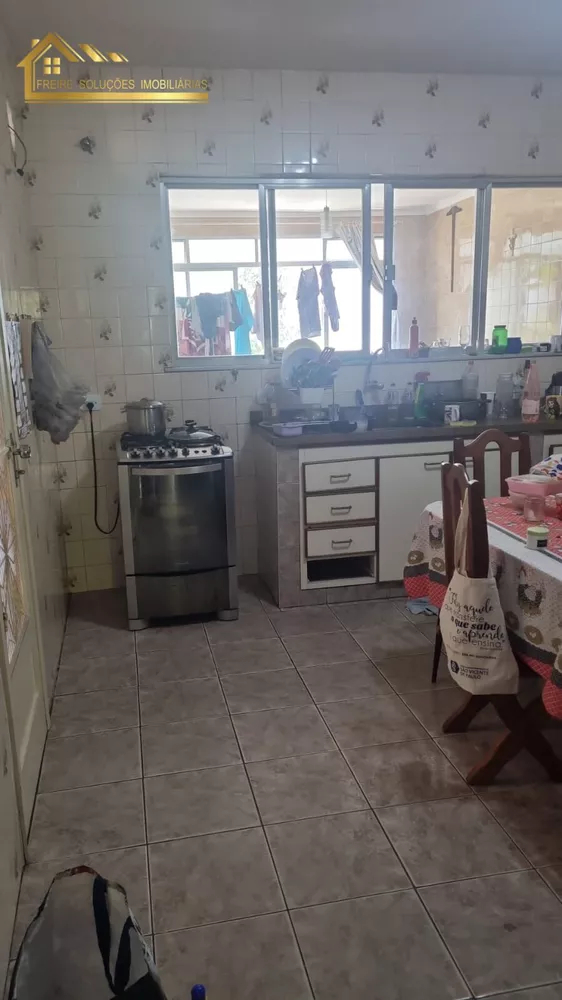 Casa, 3 quartos, 304 m² - Foto 2