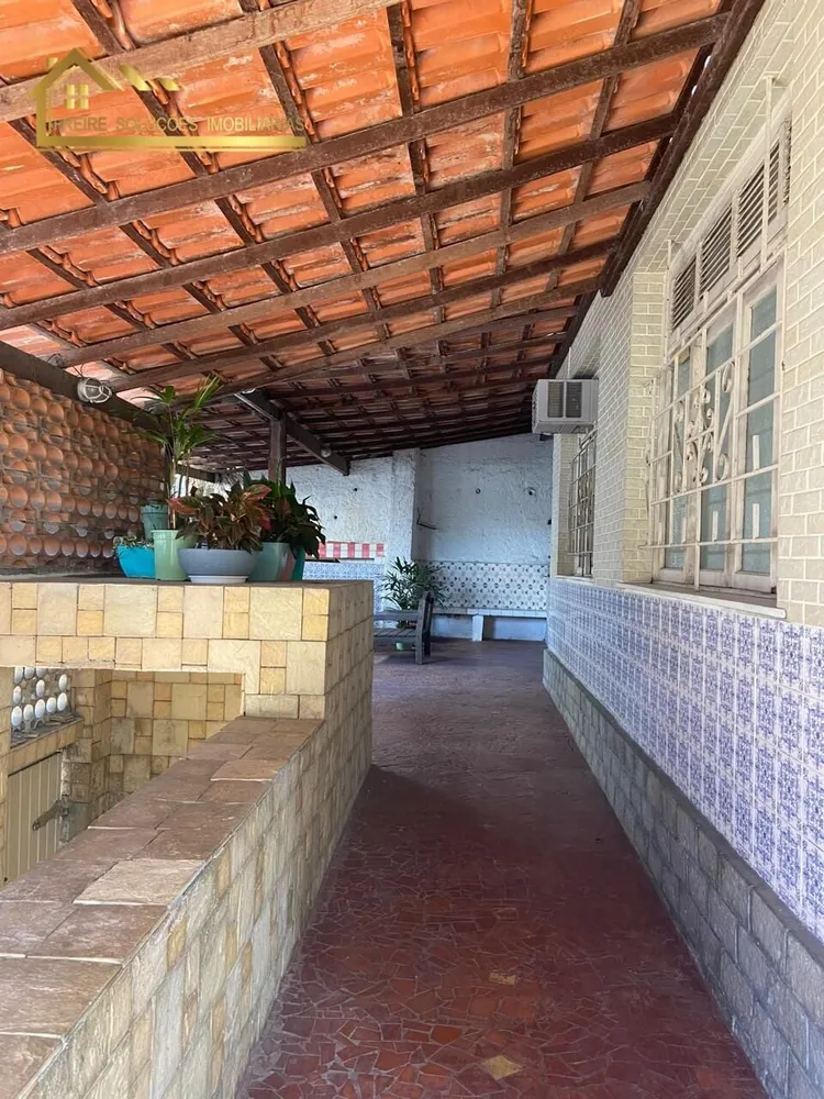 Casa, 4 quartos, 248 m² - Foto 2