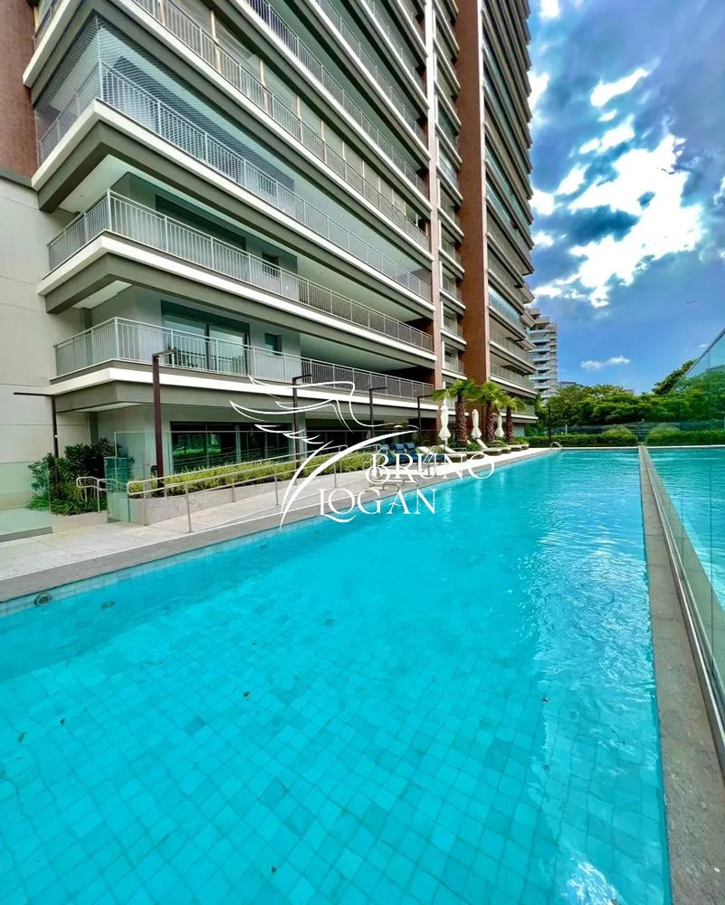 Apartamento, 3 quartos, 244 m² - Foto 1