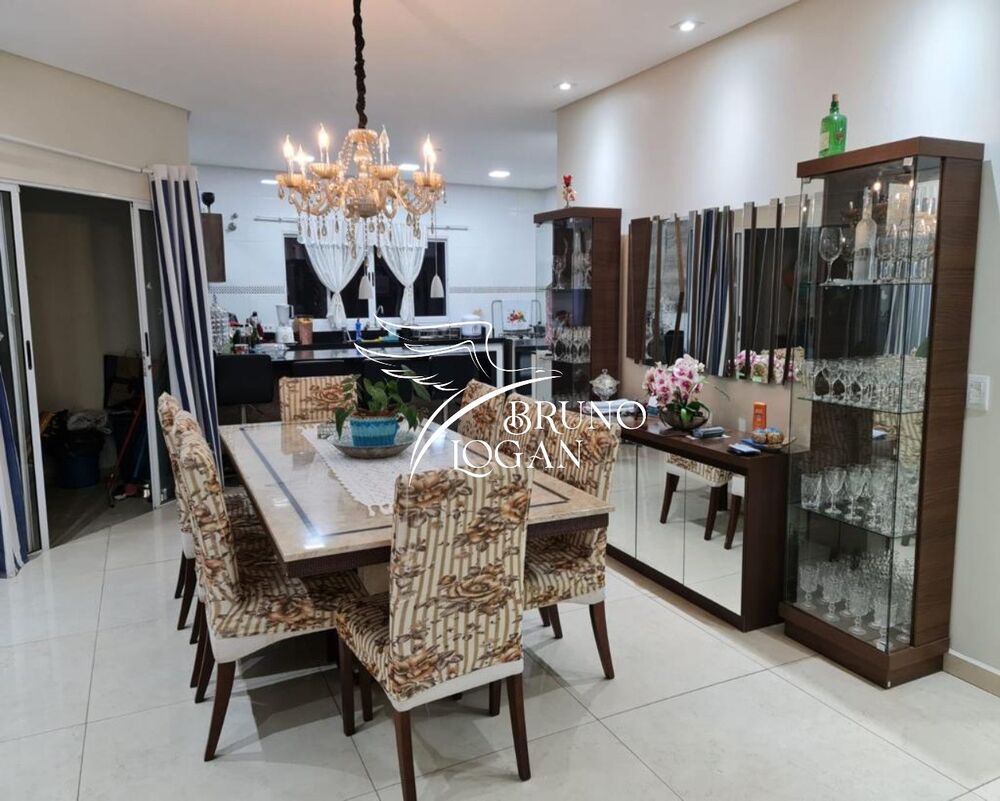 Casa, 3 quartos, 270 m² - Foto 3
