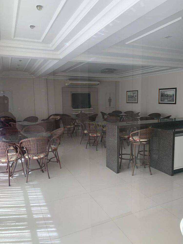 Apartamento à venda com 3 quartos, 130m² - Foto 4