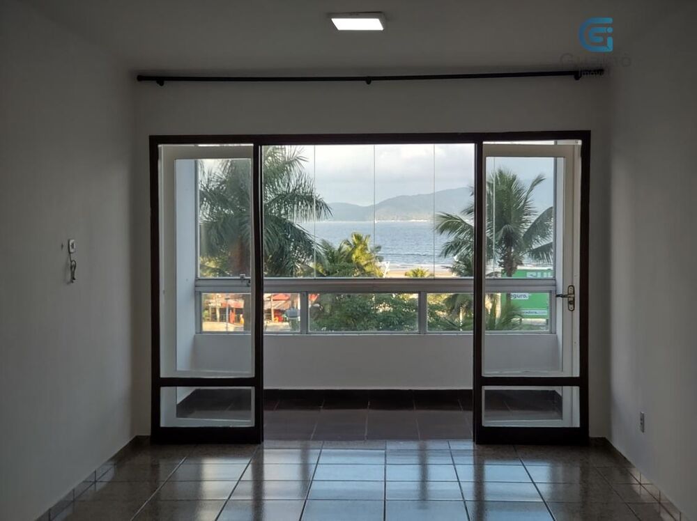 Apartamento à venda com 3 quartos, 230m² - Foto 1