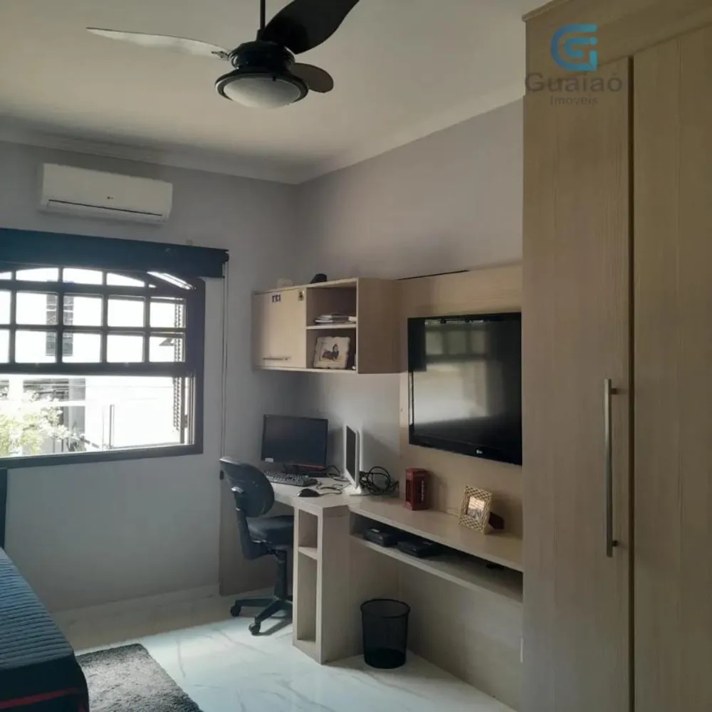 Casa, 3 quartos, 205 m² - Foto 13