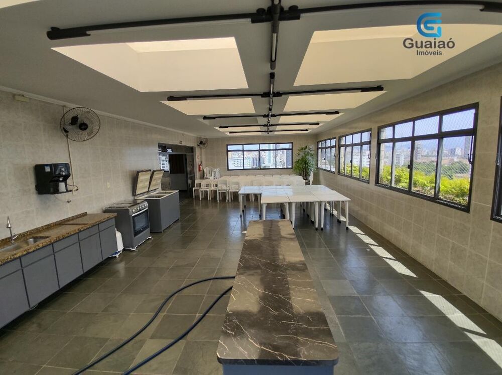 Apartamento, 3 quartos, 192 m² - Foto 1