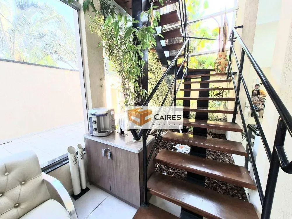 Casa, 4 quartos, 253 m² - Foto 2