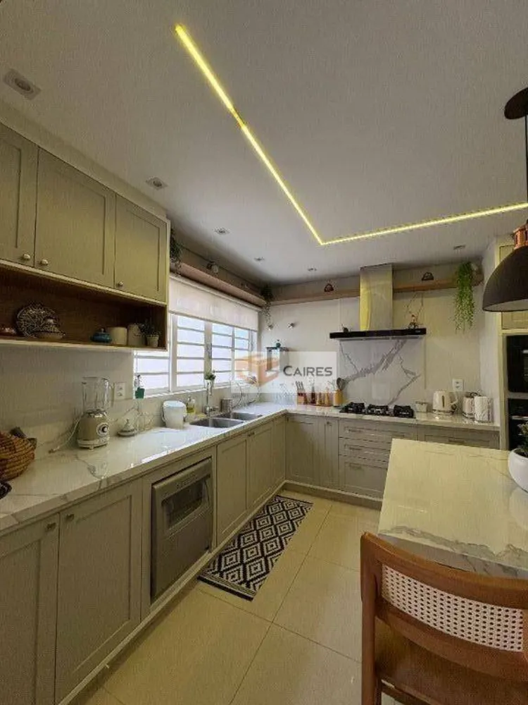 Casa, 4 quartos, 251 m² - Foto 4