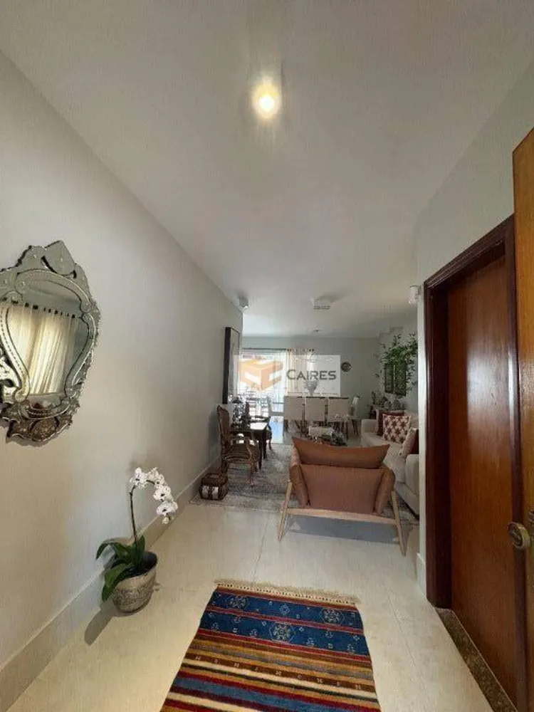 Casa, 4 quartos, 251 m² - Foto 1