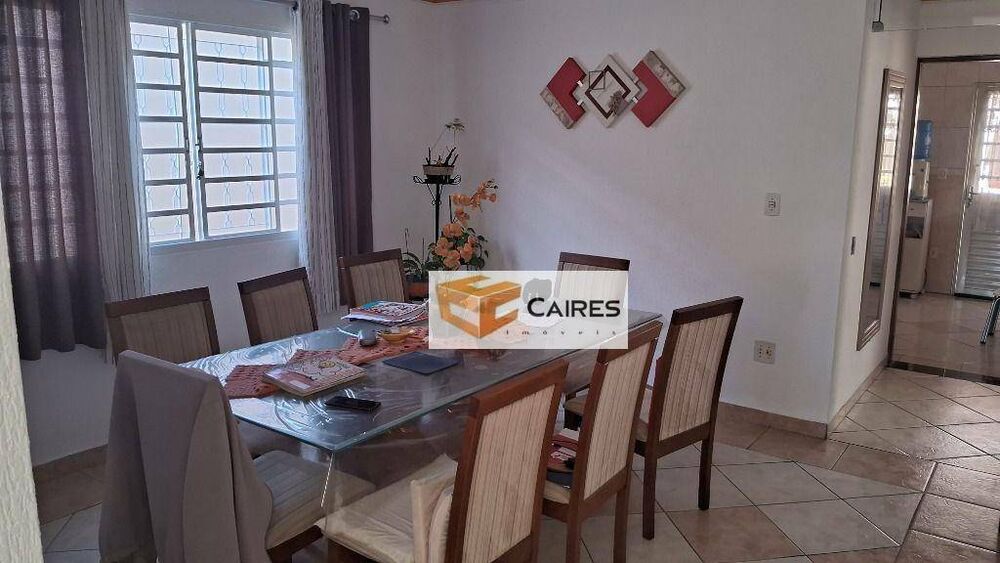 Casa à venda com 4 quartos, 252m² - Foto 4
