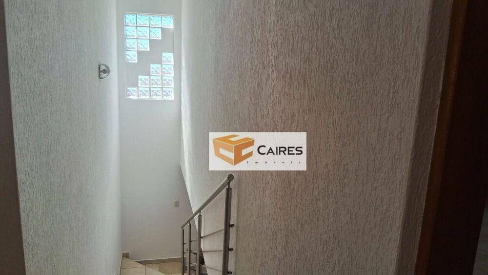 Casa à venda com 4 quartos, 252m² - Foto 3
