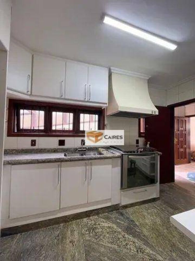 Casa à venda com 3 quartos, 178m² - Foto 2