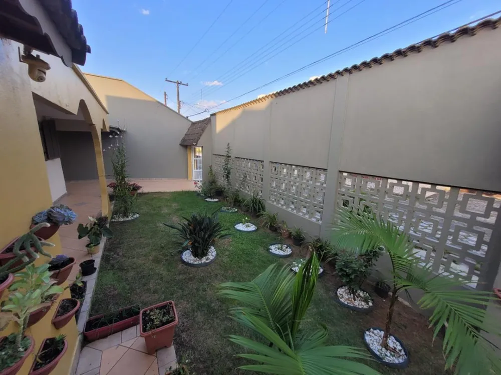 Casa, 3 quartos, 184 m² - Foto 2