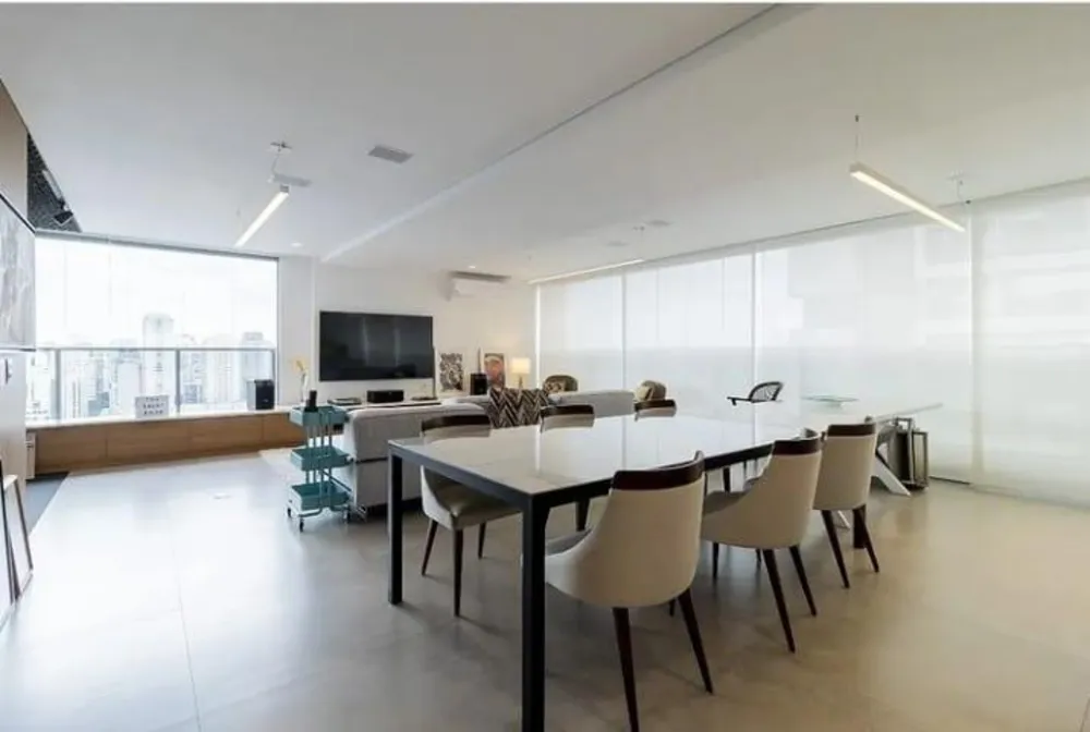 Cobertura, 3 quartos, 204 m² - Foto 2