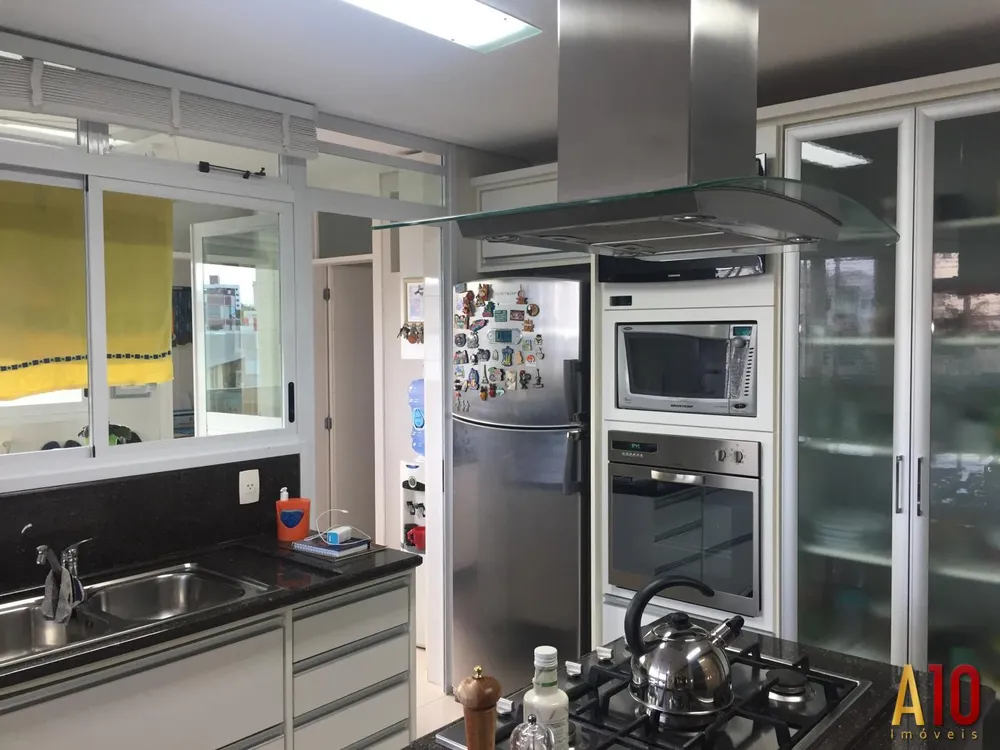 Apartamento, 3 quartos, 252 m² - Foto 14