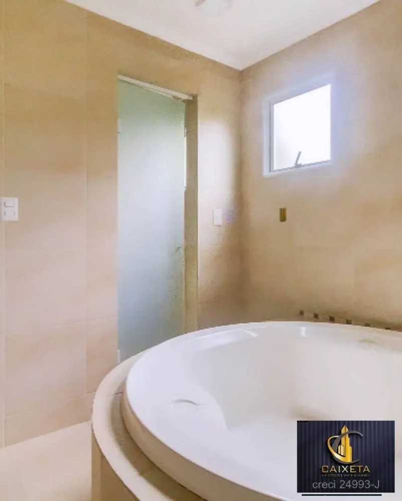 Chácara, 5 quartos, 3000 m² - Foto 11