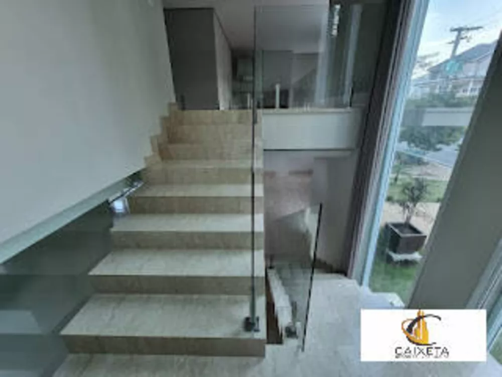 Casa de Condomínio à venda com 5 quartos, 760m² - Foto 4