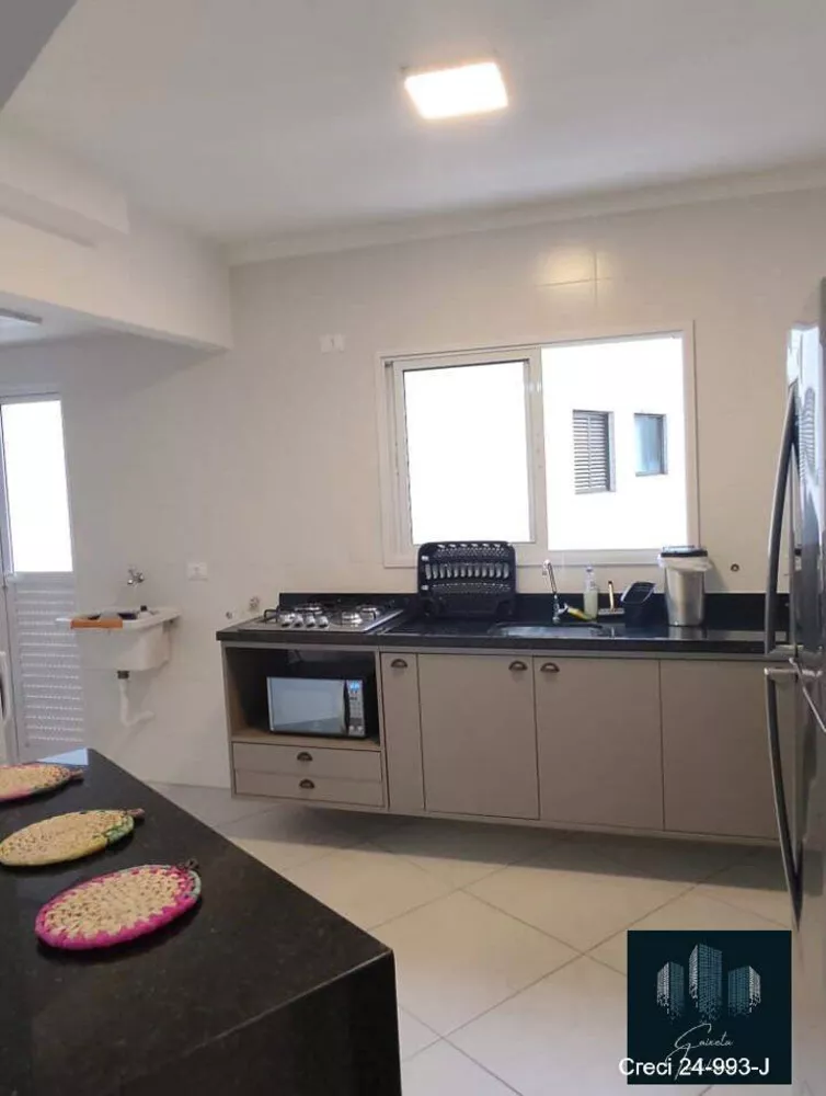 Apartamento à venda com 2 quartos, 72m² - Foto 3