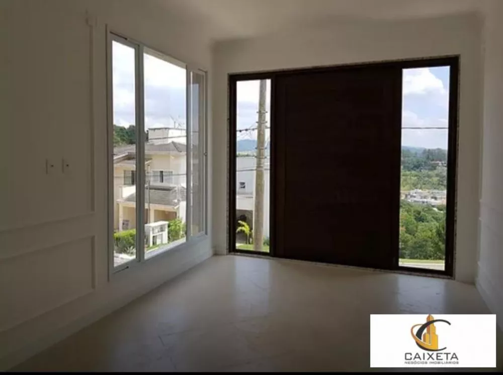 Casa à venda com 3 quartos, 303m² - Foto 3