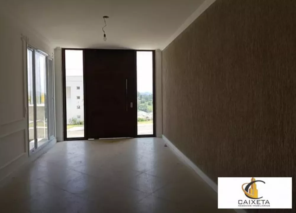 Casa à venda com 3 quartos, 303m² - Foto 4